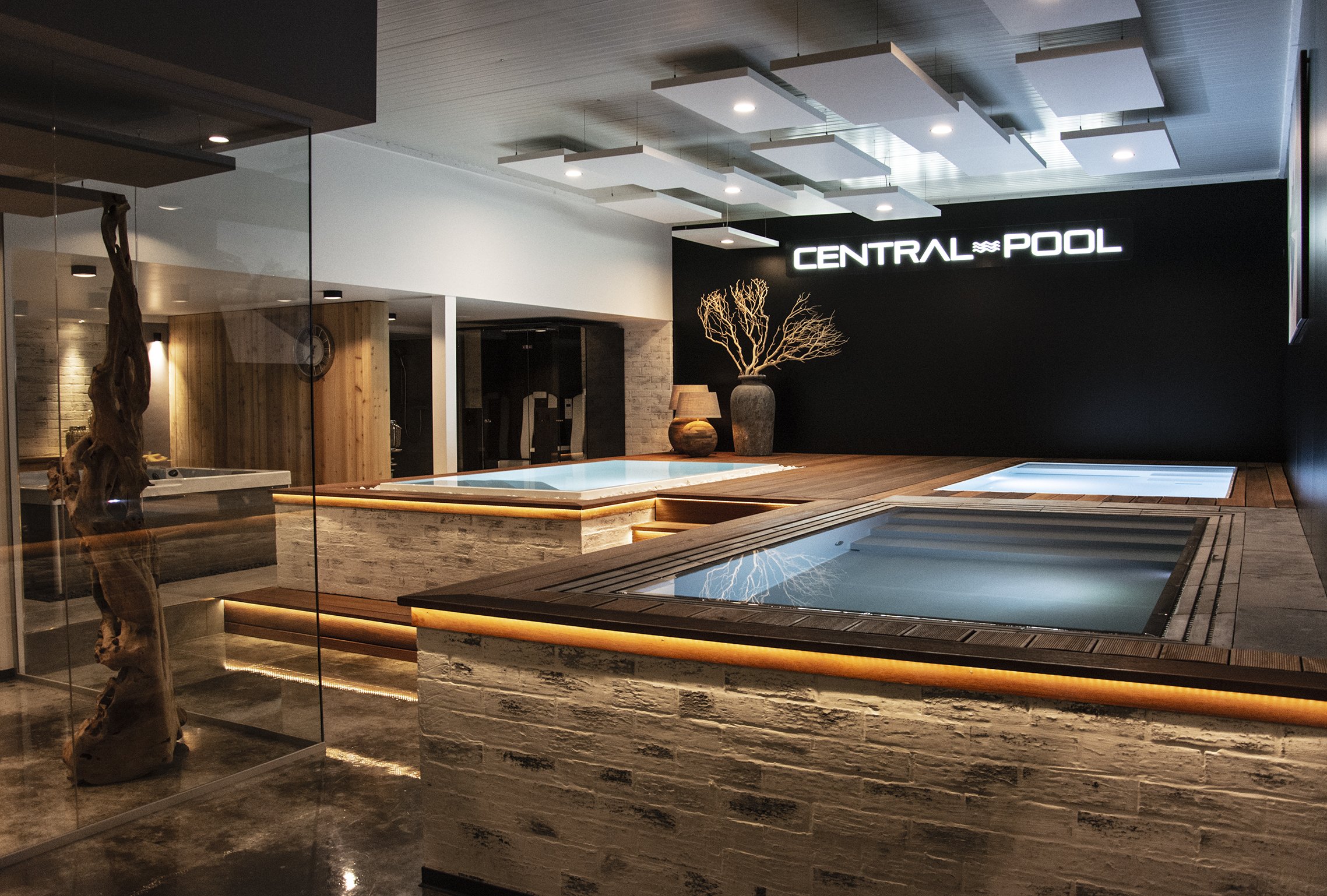 CENTRAL-POOL showroom v Hradci Králové